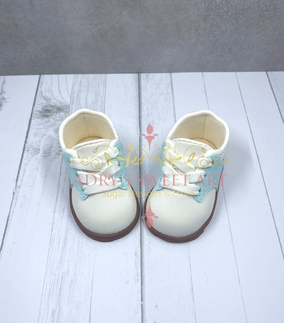 Baby Boy Golf Shoes Gum Paste Cake Topper - Adry’s Sweet Art