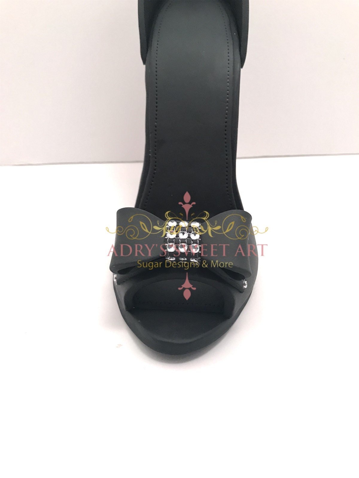 Black Stiletto with Rhinestone Bow Gum Paste Cake Topper - Adry’s Sweet Art