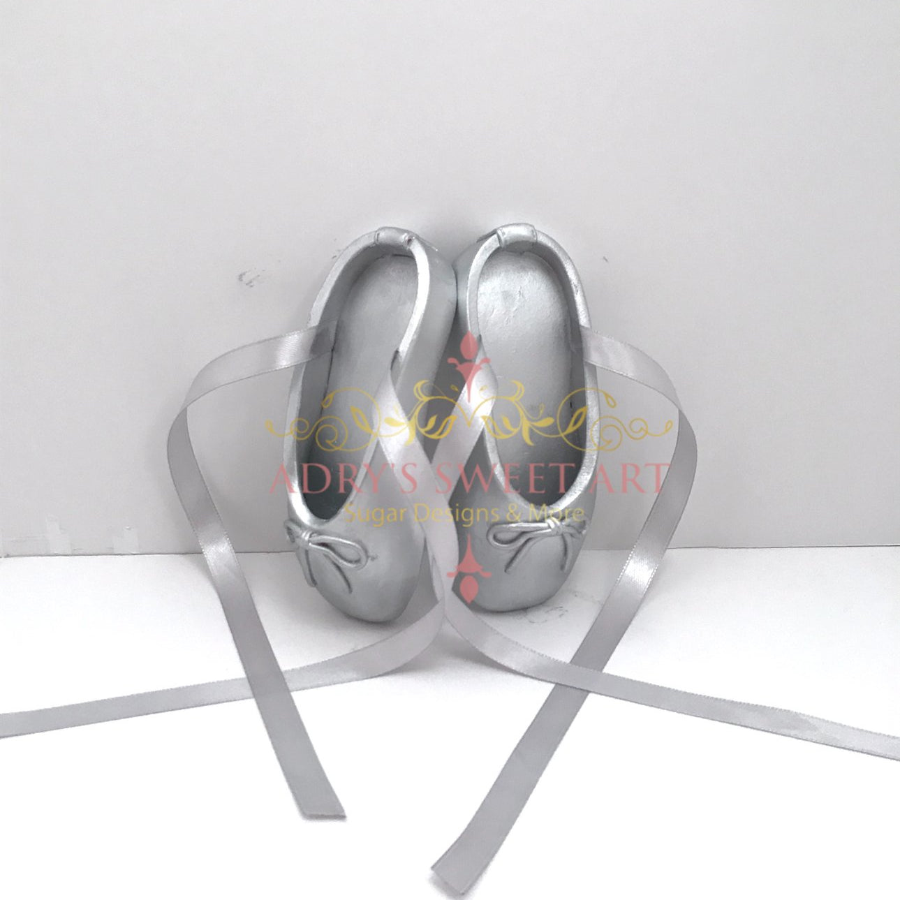 Gum Paste Ballet Slippers in Silver Cake Topper - Adry’s Sweet Art