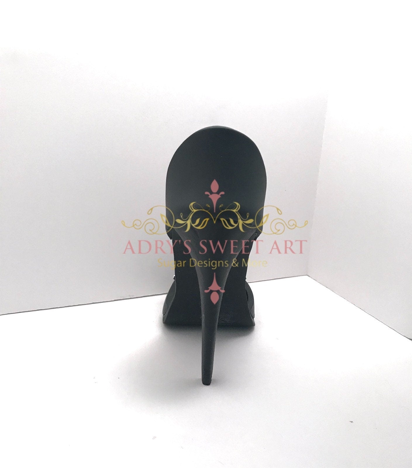 Black Bow High Heel Gum Paste Cake Topper - Adry’s Sweet Art