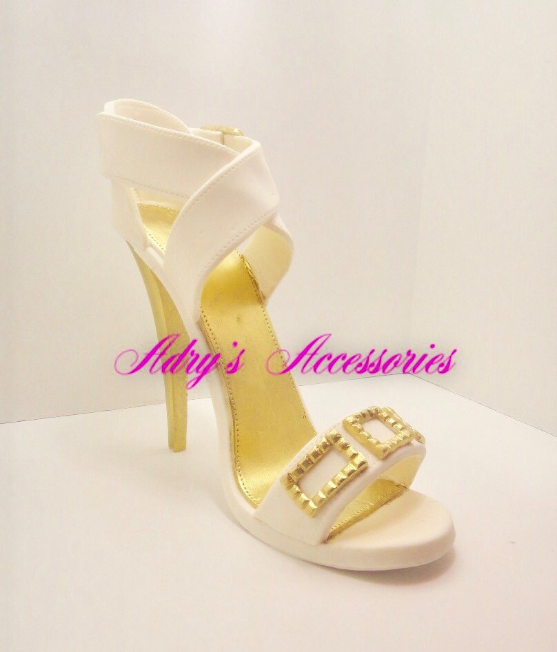 Gum Paste High Heel Shoe Gold and White with Cross Stripes